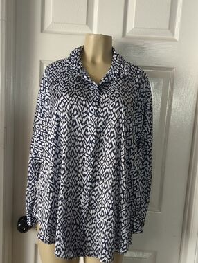 Navy and White Printed Button-Down Blouse Pit To Pit 34 Inch